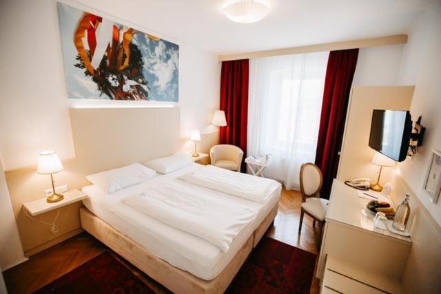 Boutique Hotel Goldenes Lamm Villach Exterior foto