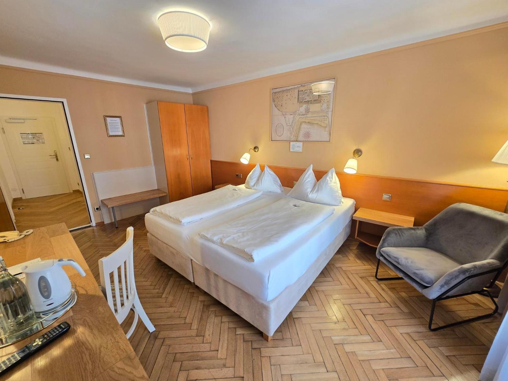 Boutique Hotel Goldenes Lamm Villach Exterior foto