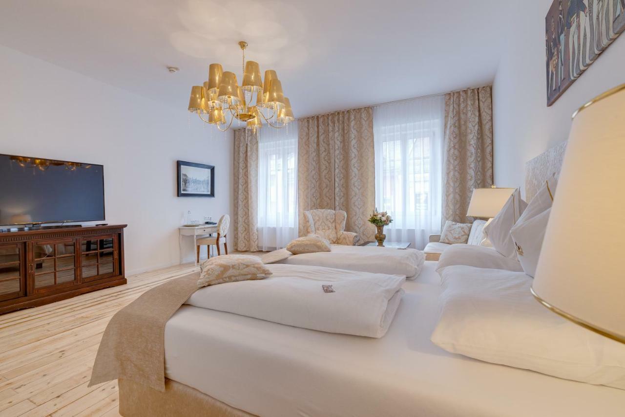 Boutique Hotel Goldenes Lamm Villach Exterior foto